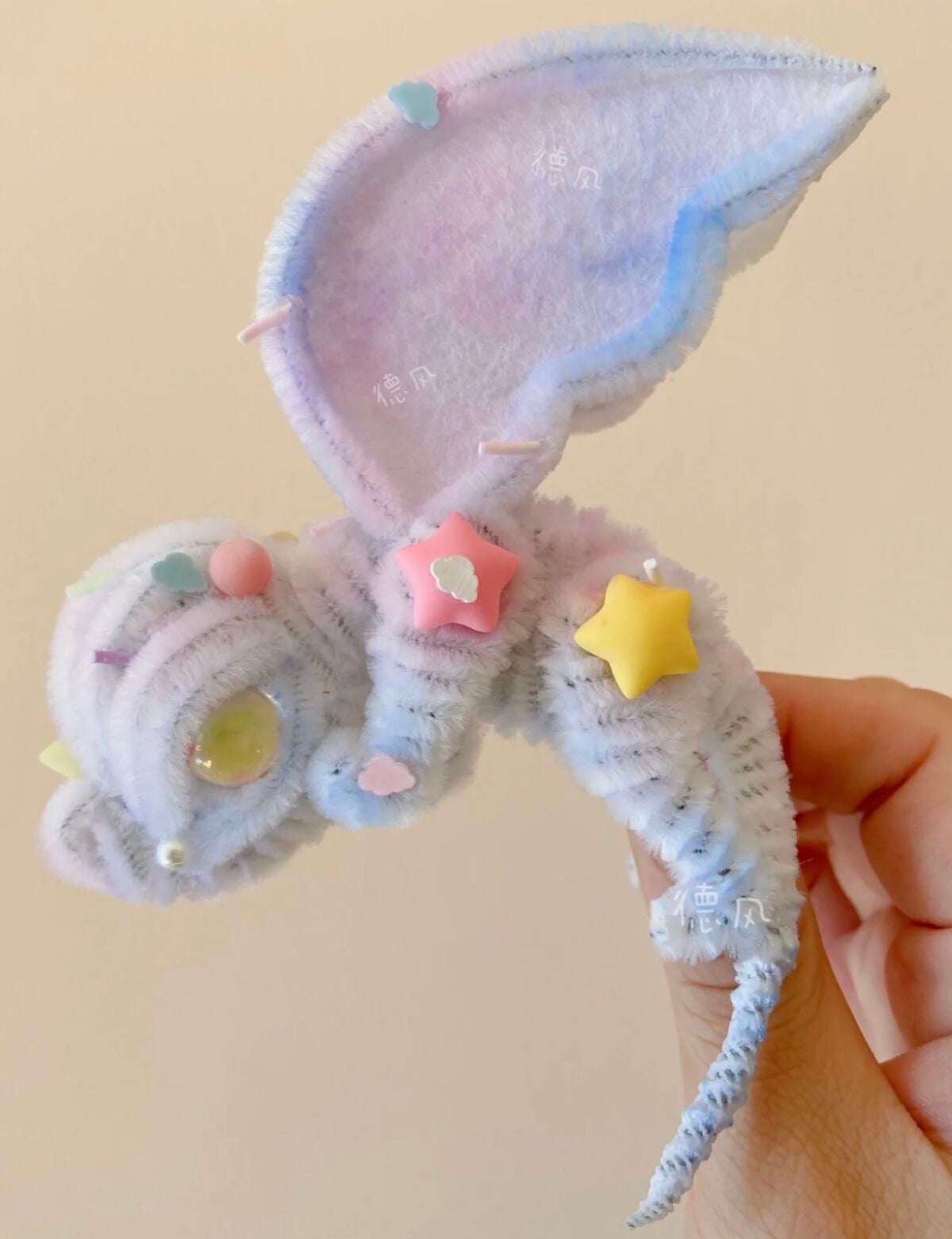 柳 on LIPS 「誰が可愛いフィンガードラゴンを拒めますか🤪#LIPS投稿アワー..」(2枚目)