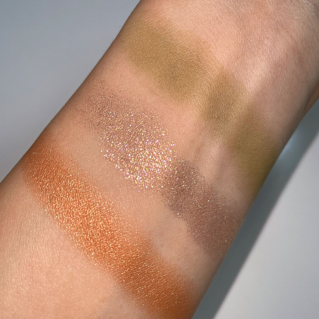 シングルアイシャドウ 08 モエギグリーン/aZTK/単色アイシャドウを使ったクチコミ（3枚目）