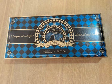 アリスドリームランドシリーズ 12色アイシャドウパレット（ZEESEA×大英博物館）/ZEESEA/アイシャドウパレットを使ったクチコミ（3枚目）