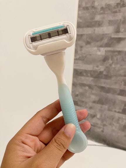 ヴィーナス エンブレイス センシティブ/Gillette Venus/ボディグッズを使ったクチコミ(3枚目)