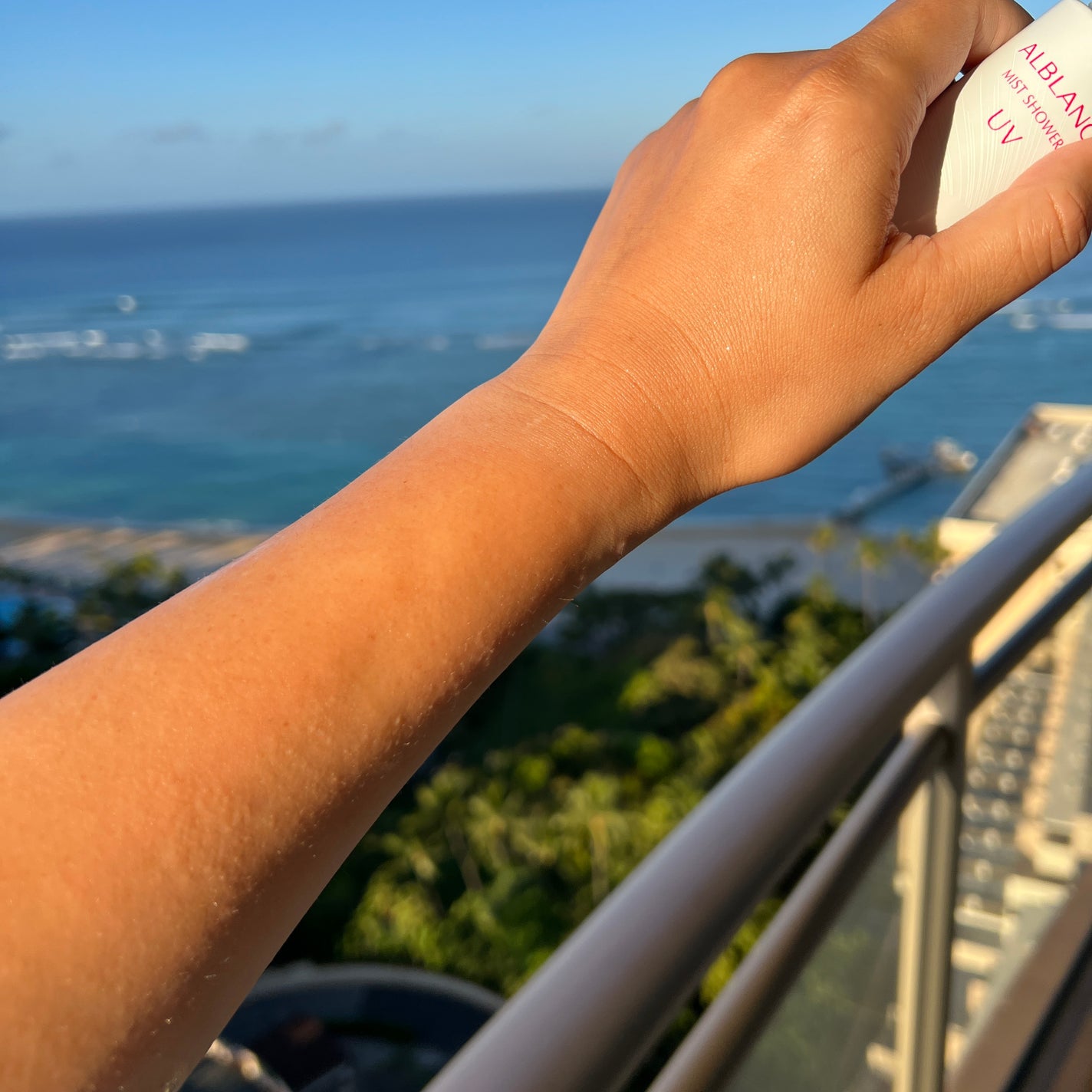 ミストシャワーUV/ALBLANC/日焼け止めミスト・スプレーを使ったクチコミ(3枚目)