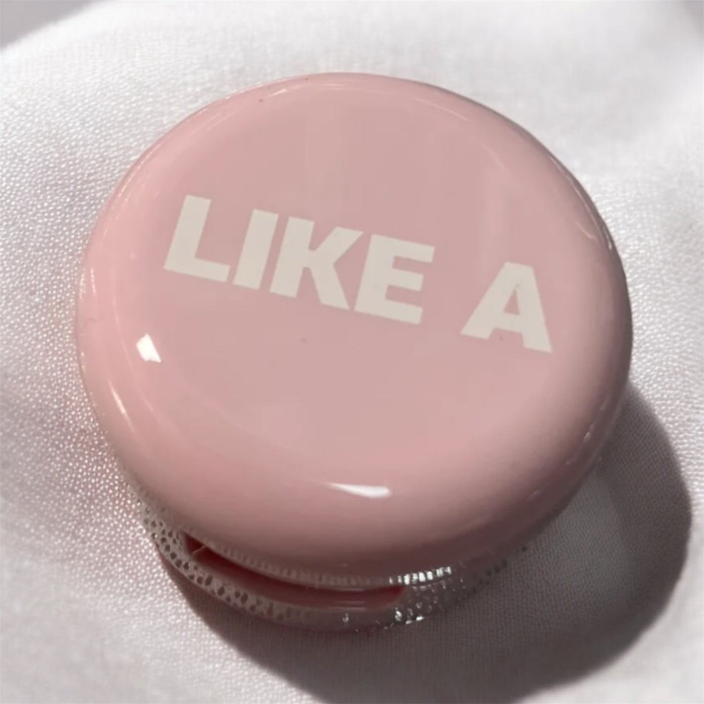 ミニライクアシャドウ/BLESSED MOON/単色アイシャドウを使ったクチコミ(1枚目)