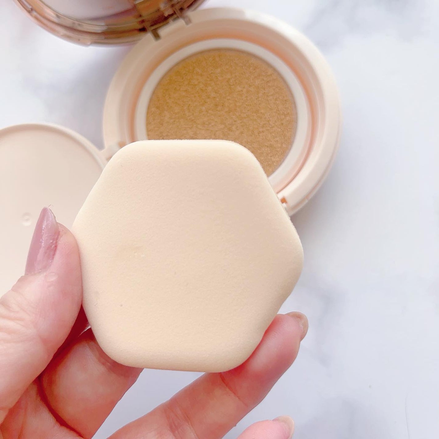 RJ エクセレント 薬用エッセンスインクッション BB/アピセラピーコスメティクス/クッションファンデーションを使ったクチコミ(8枚目)