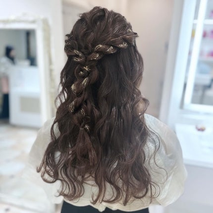 CHIHIRO/美容師/ヘアアレンジ on LIPS 「人気のお呼ばれヘア🩰🎀【保存】してカウンセリングでお使い下さい..」(4枚目)