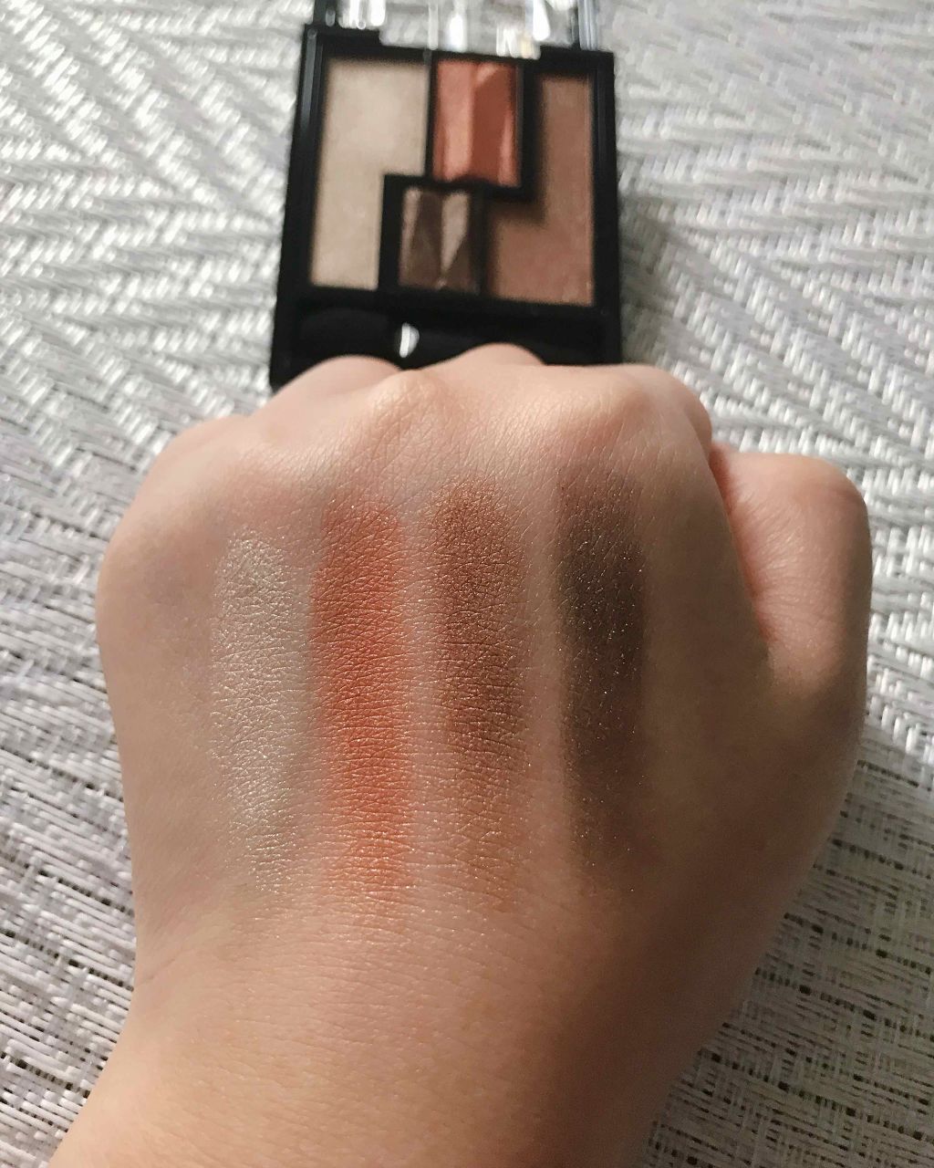 ヴィンテージモードアイズ/KATE/アイシャドウパレットを使ったクチコミ(3枚目)