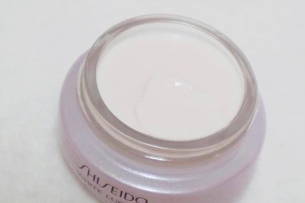 ホワイトルーセント ブライトニング アイクリーム/SHISEIDO/アイケア・アイクリームを使ったクチコミ(2枚目)