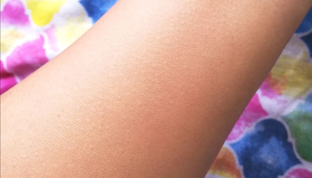 プットオンアハッピーフェイス ティンティド モイスチュアライザー/Awake/CCクリームを使ったクチコミ(4枚目)