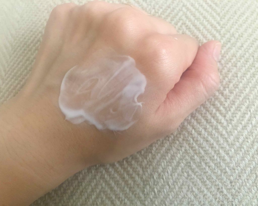 trilogy クレンジング クリームのクチコミ「朝クレンジングで使用中です！
滑らかなクリームで少々粘り気があります。

洗い流しはとてもしっ.....」（3枚目）