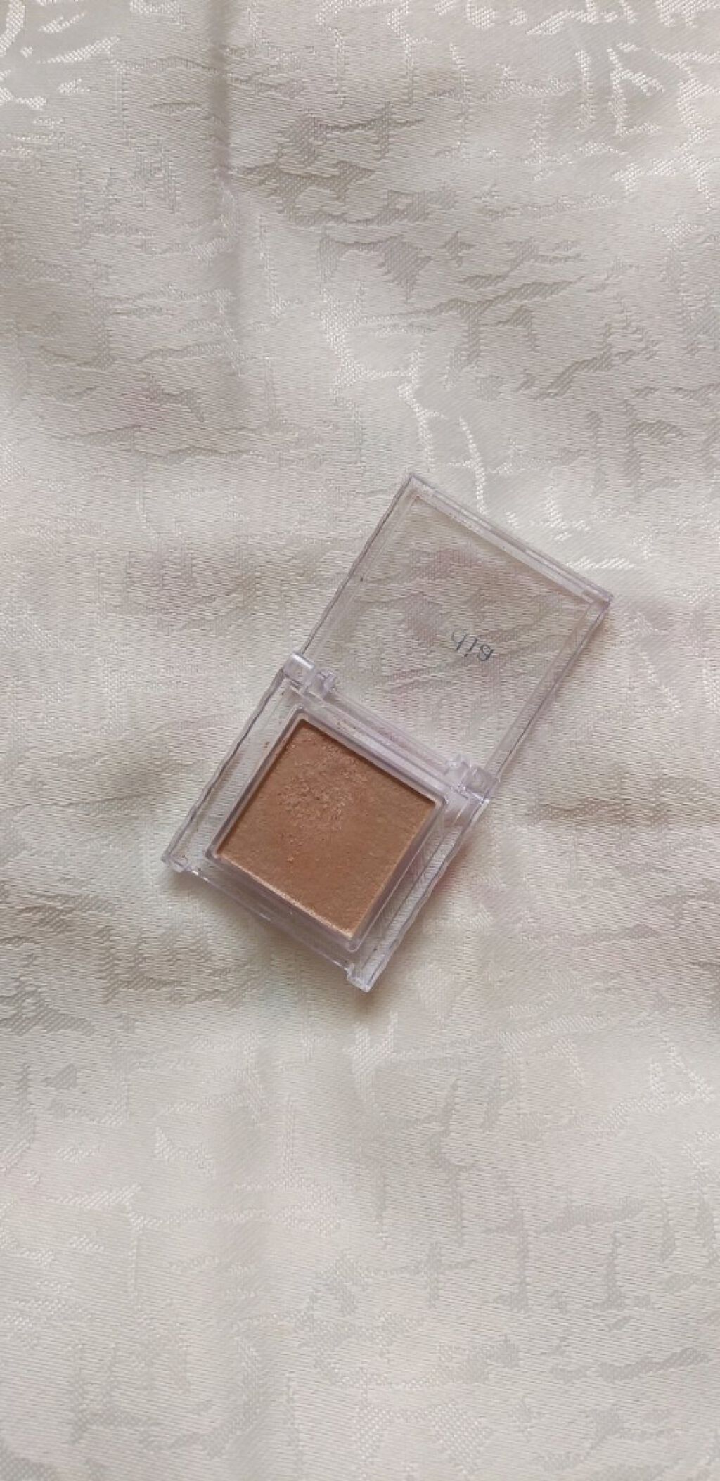 ブライトアップアイシャドウ/media/単色アイシャドウを使ったクチコミ（1枚目）