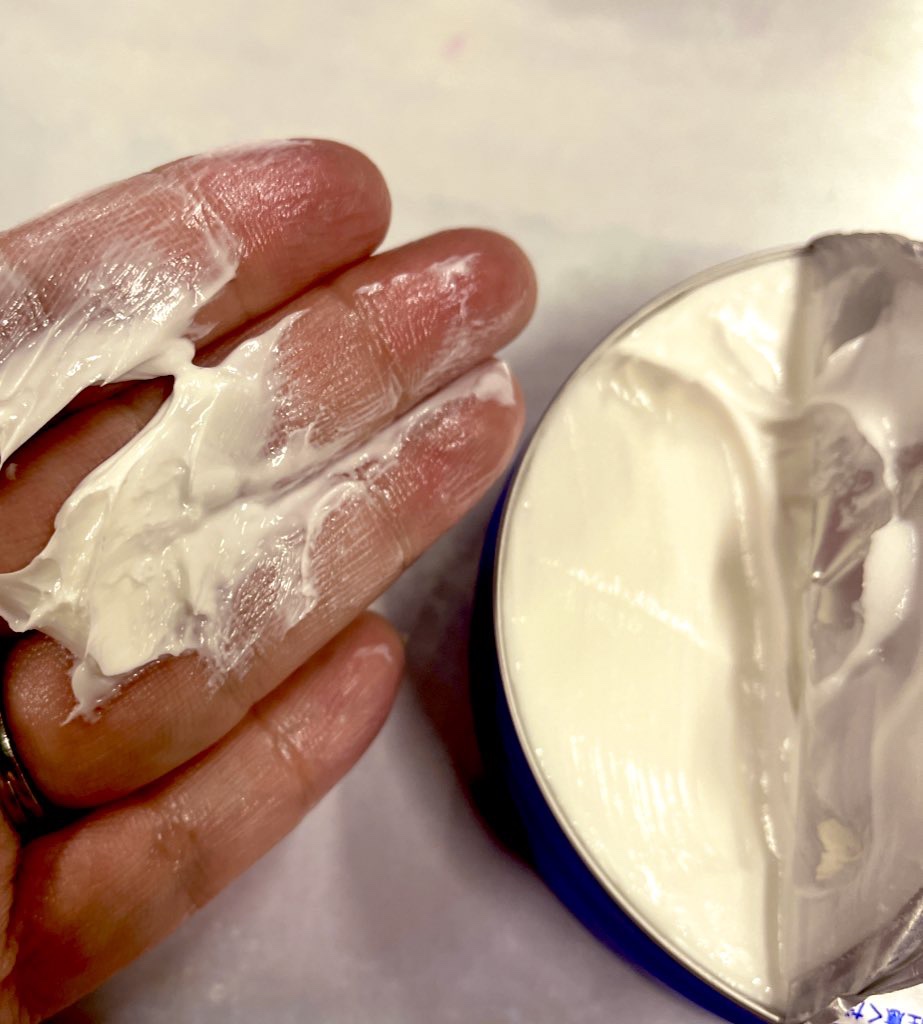 ニベアクリーム 2020年限定デザイン/ニベア/ボディクリームを使ったクチコミ（3枚目）