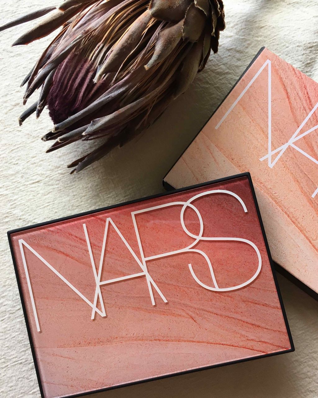 ホットナイツ フェースパレット/NARS/アイシャドウパレットを使ったクチコミ(3枚目)
