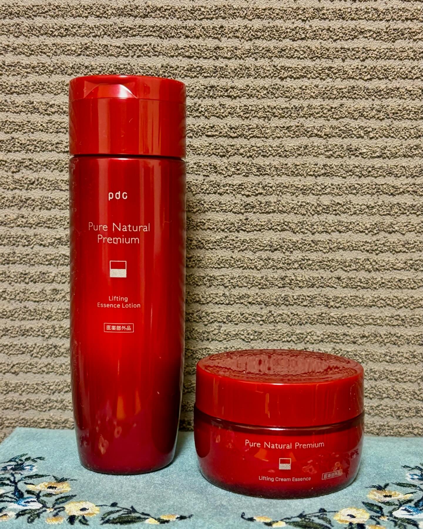 ピュア ナチュラル プレミアム リフティング エッセンスローション【医薬部外品】/pdc/オールインワン化粧品を使ったクチコミ（1枚目）
