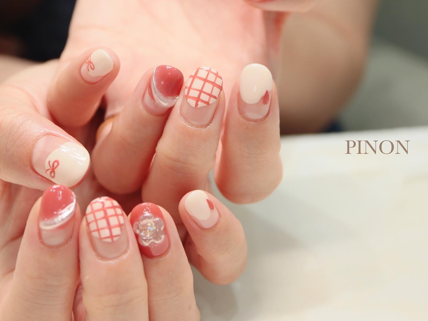 #チェックネイル,#リボンネイルのネイルデザイン