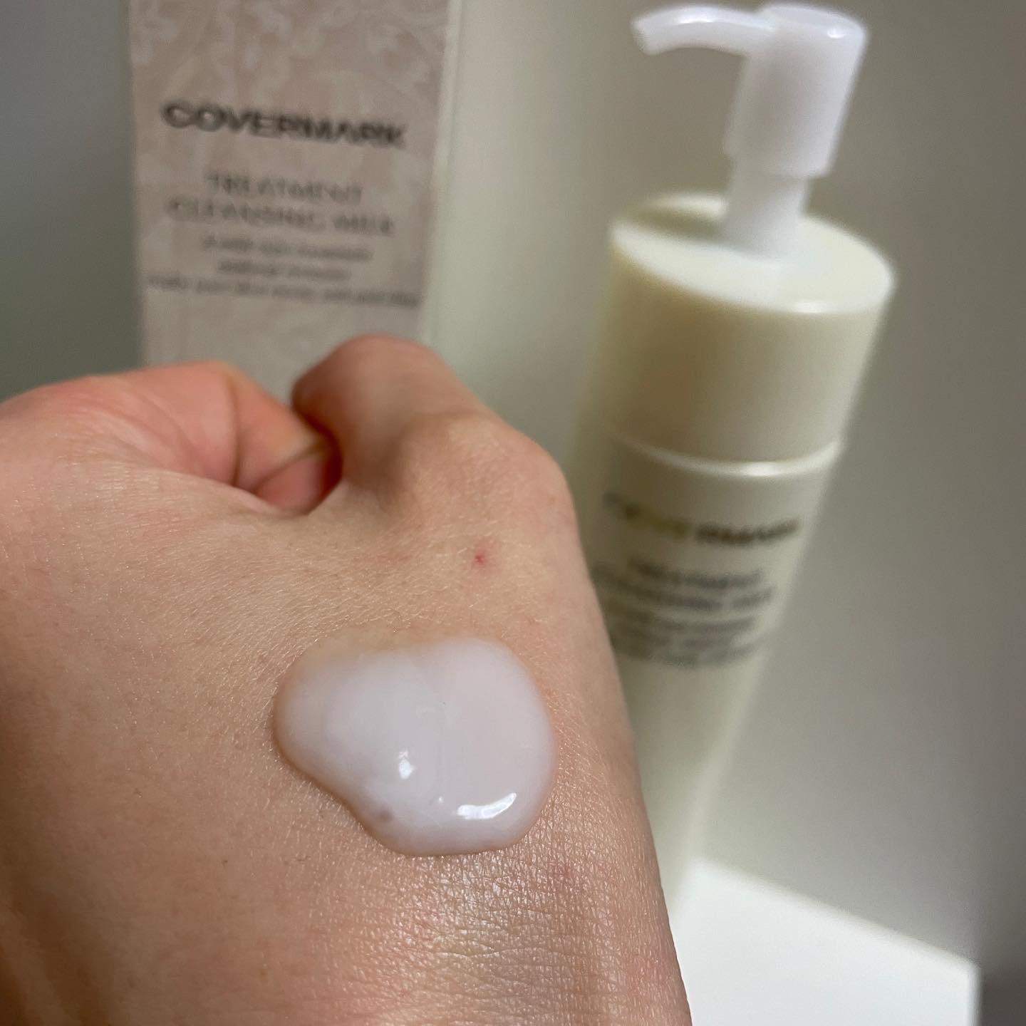 トリートメント クレンジング ミルク/COVERMARK/ミルククレンジングを使ったクチコミ（2枚目）