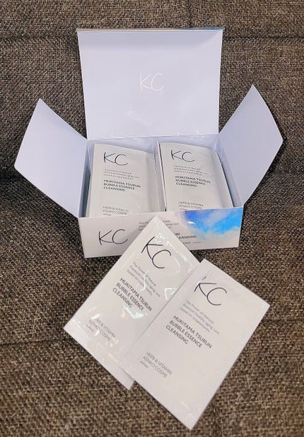 KC むきタマつるん 発泡美容液クレンジング/ハーブ健康本舗/クレンジングジェルを使ったクチコミ(2枚目)