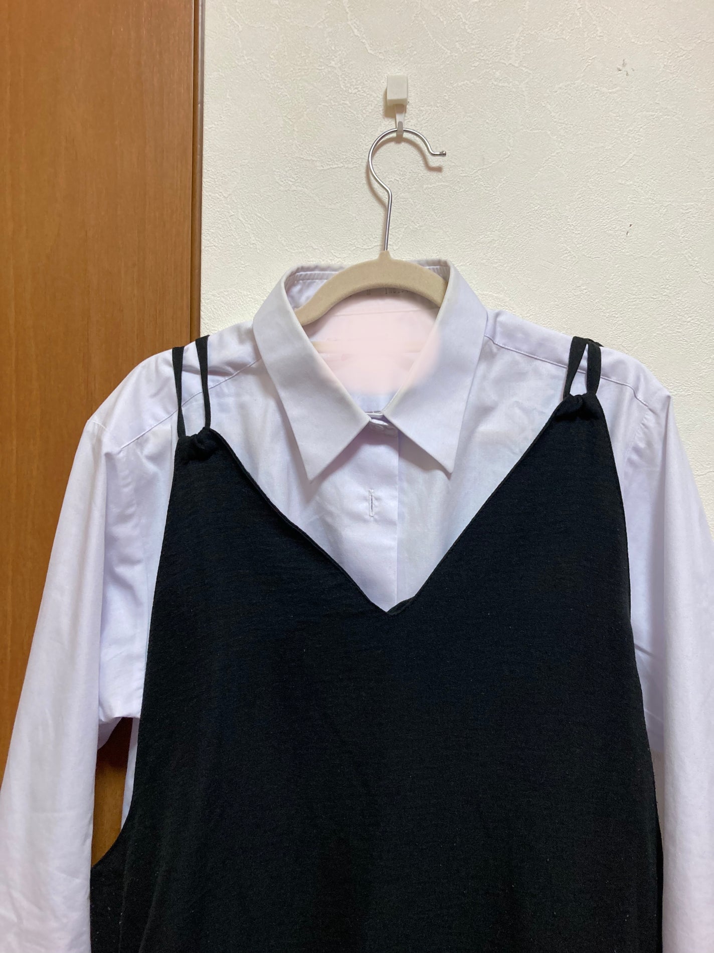 朱里 ゆったり部屋 on LIPS 「皆んなハッピーハロウィンーーーー🎃👻!この仮装の説明をしていく..」(3枚目)