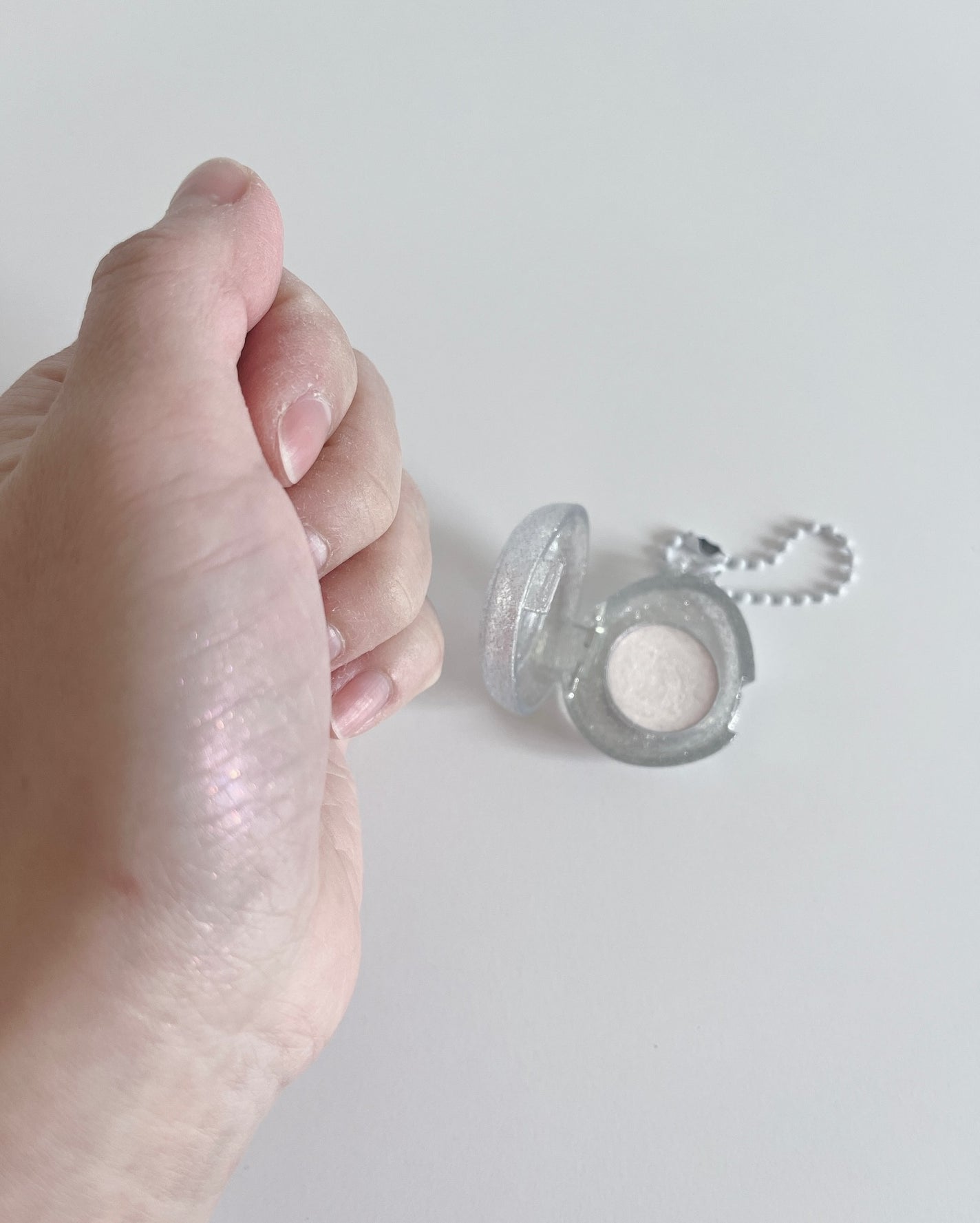 フィー グリッツストーンハイライター/fwee/パウダーハイライトを使ったクチコミ(6枚目)