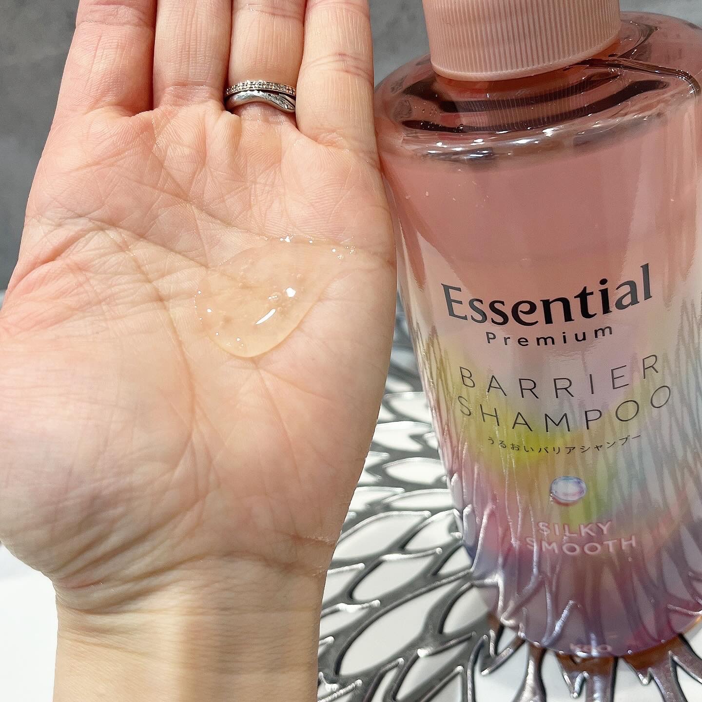 エッセンシャルプレミアム バリアシャンプー・コンディショナー シルキー＆スムース/エッセンシャル/市販シャンプーを使ったクチコミ（3枚目）