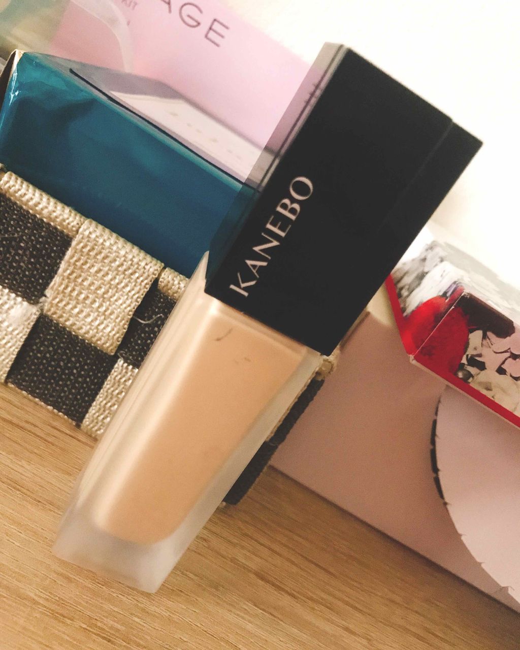 カネボウ フルラディアンスファンデーション/KANEBO/リキッドファンデーションを使ったクチコミ（1枚目）