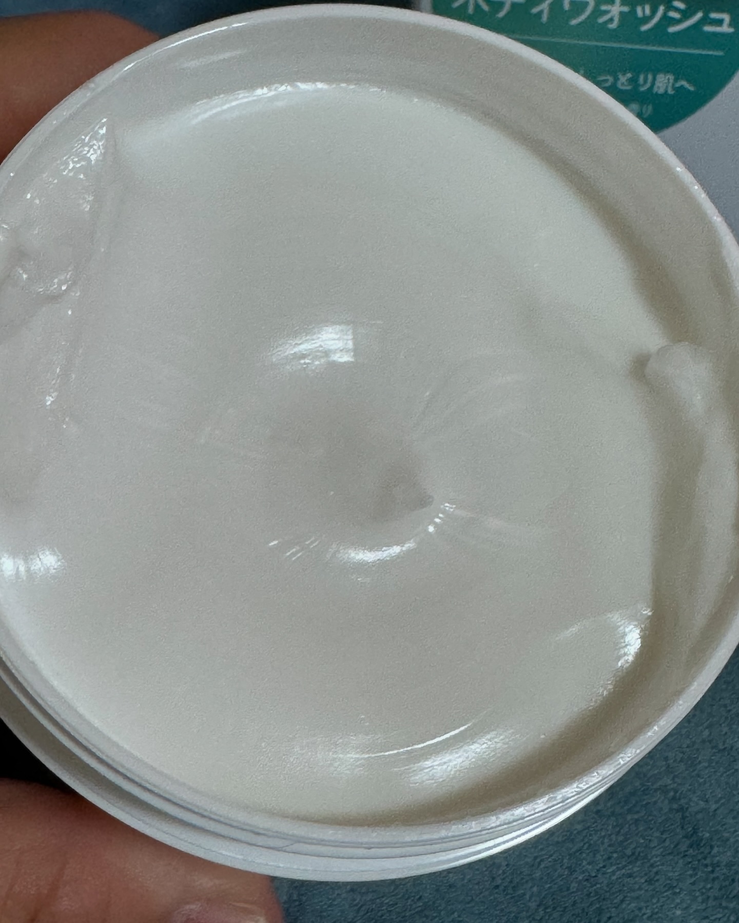 ダヴ クリームボディウォッシュ コンフォートモイスチャー/ダヴ/ボディソープを使ったクチコミ（3枚目）