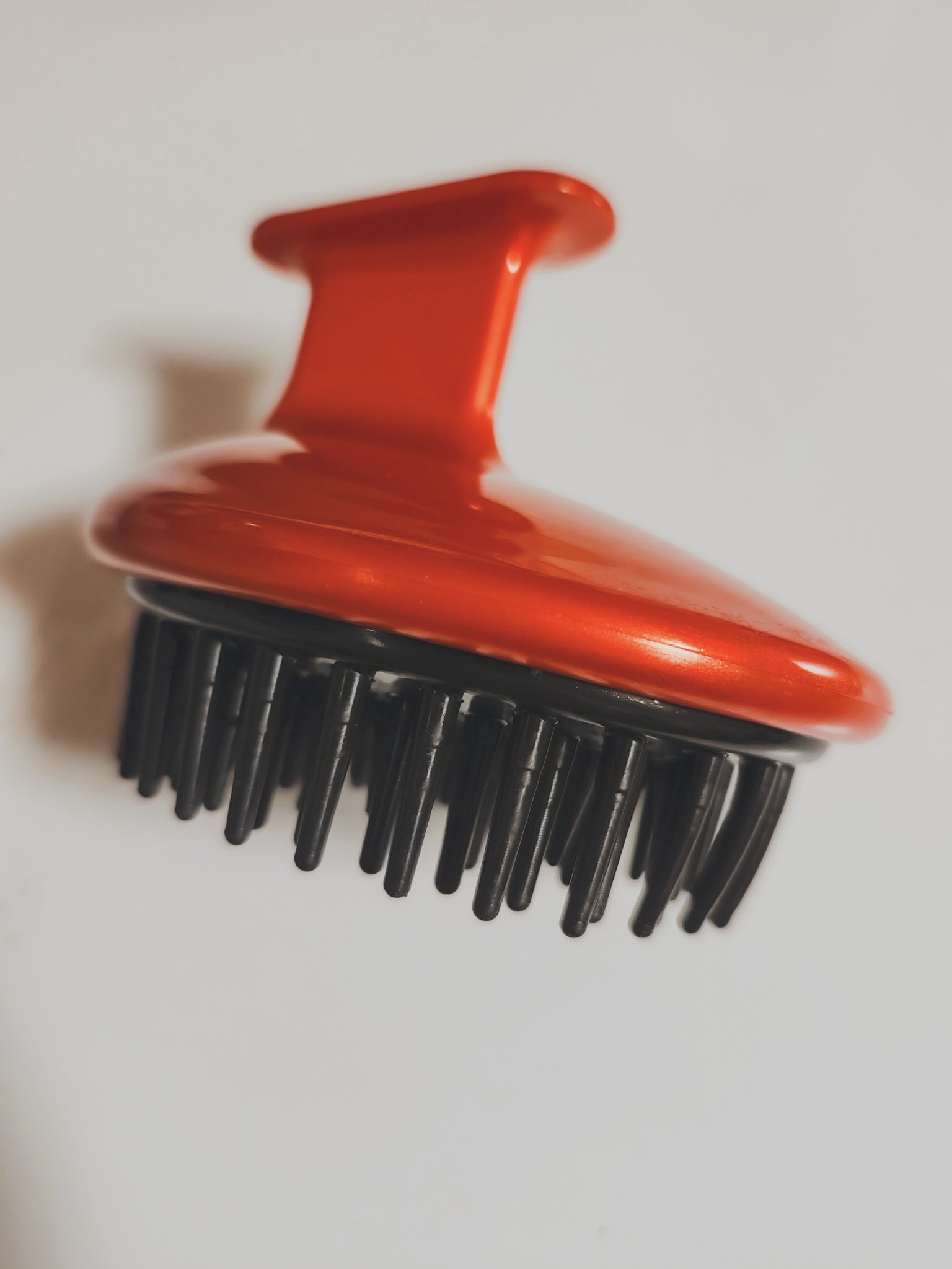 椿 シャンプーブラシ/DAISO/スカルプブラシを使ったクチコミ（1枚目）