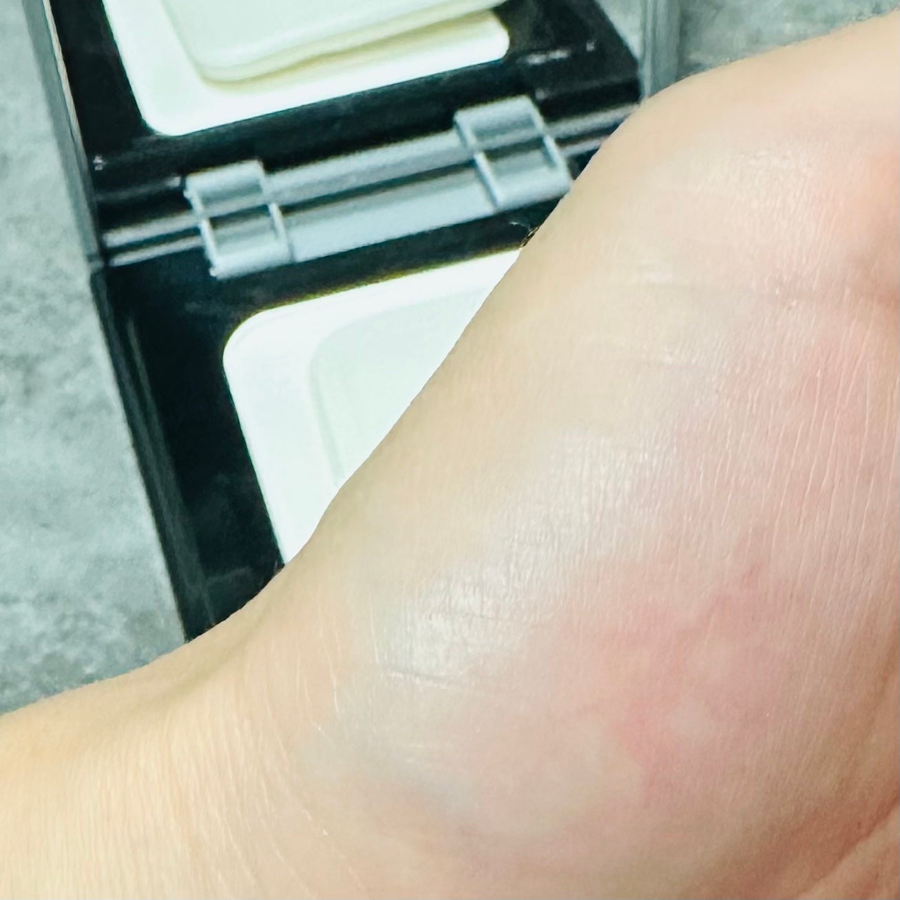 コンプレクションクリエイター/チャコット・コスメティクス/プレストパウダーを使ったクチコミ(5枚目)