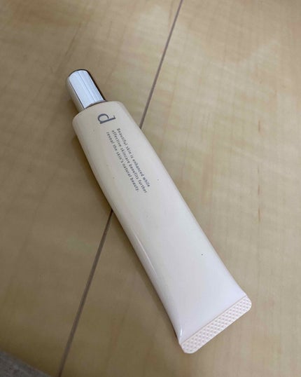 d プログラム 薬用 スキンケアファンデーション(リキッド)のクチコミ「今まで使ってたやつよりムラになりやすい😭
肌荒れがひどくなるのを防げてる感じもないので、リピ.....」(1枚目)