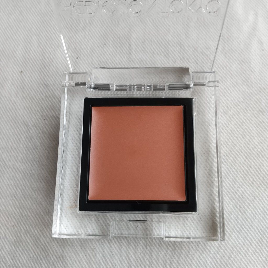 カラーリンググレイズ/LUNASOL/パウダーチークを使ったクチコミ（2枚目）