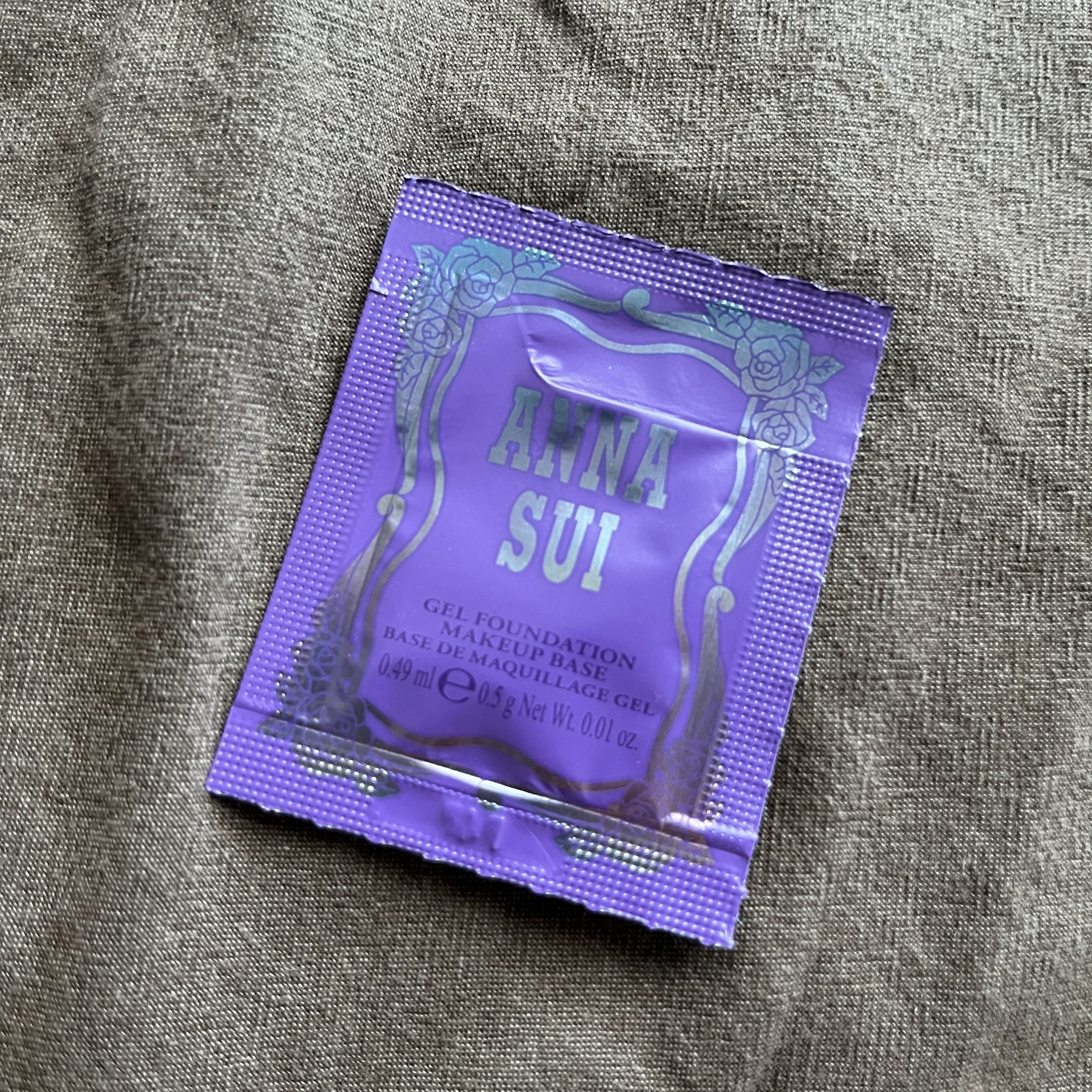 ゲル ファンデーション メイクアップ ベース/ANNA SUI/化粧下地を使ったクチコミ（1枚目）