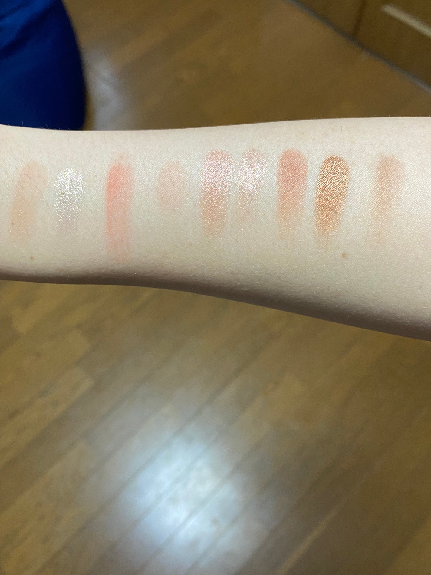Avove Eyes Shadow palette/Aperire/アイシャドウパレットを使ったクチコミ(3枚目)