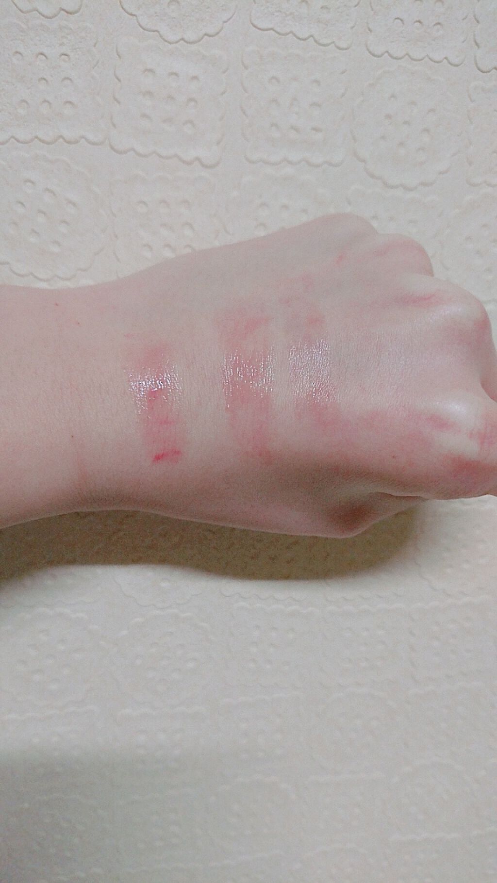 モイストピュアカラーリップ/ニベア/リップクリームを使ったクチコミ（2枚目）