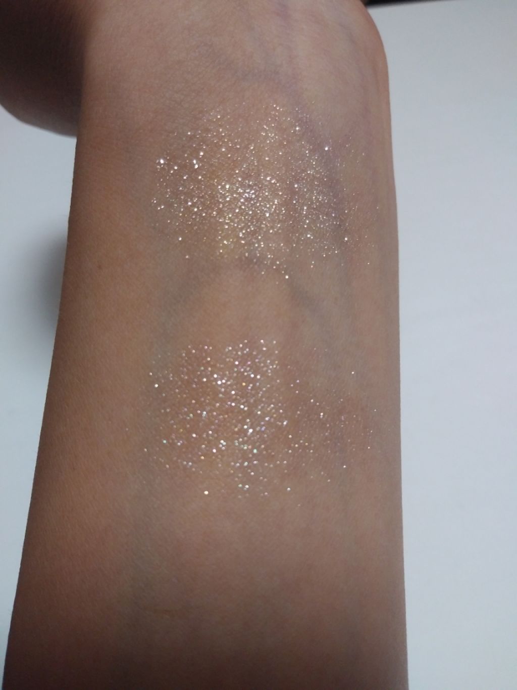 アディクション ザ アイシャドウ/ADDICTION/単色アイシャドウを使ったクチコミ（3枚目）