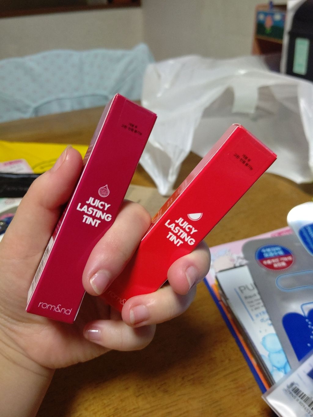 ジューシーラスティングティント/rom&nd/リップティントを使ったクチコミ（1枚目）