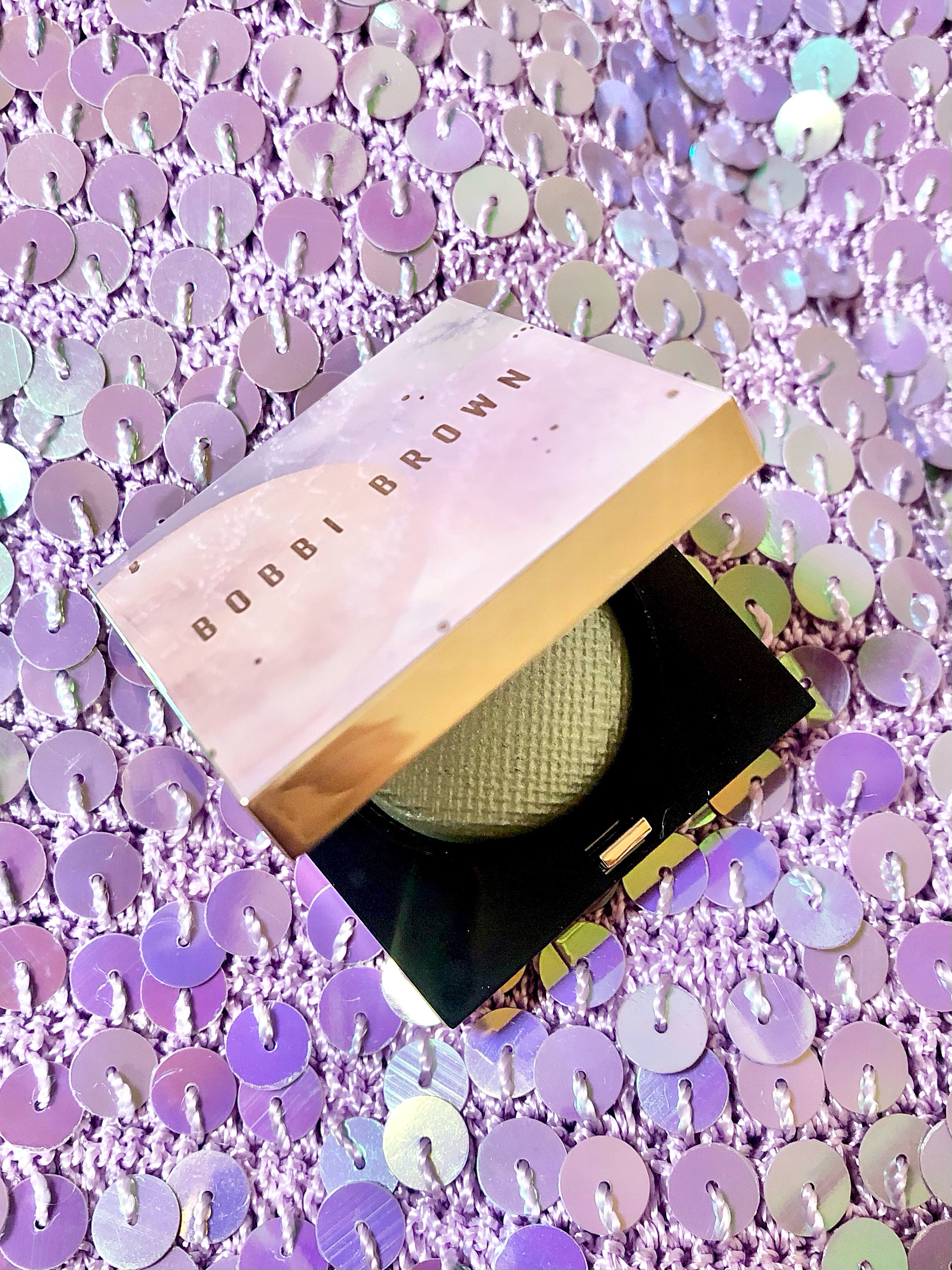 リュクスアイシャドウ L30 コスミック(リッチ スパークル)/BOBBI BROWN/単色アイシャドウを使ったクチコミ（1枚目）