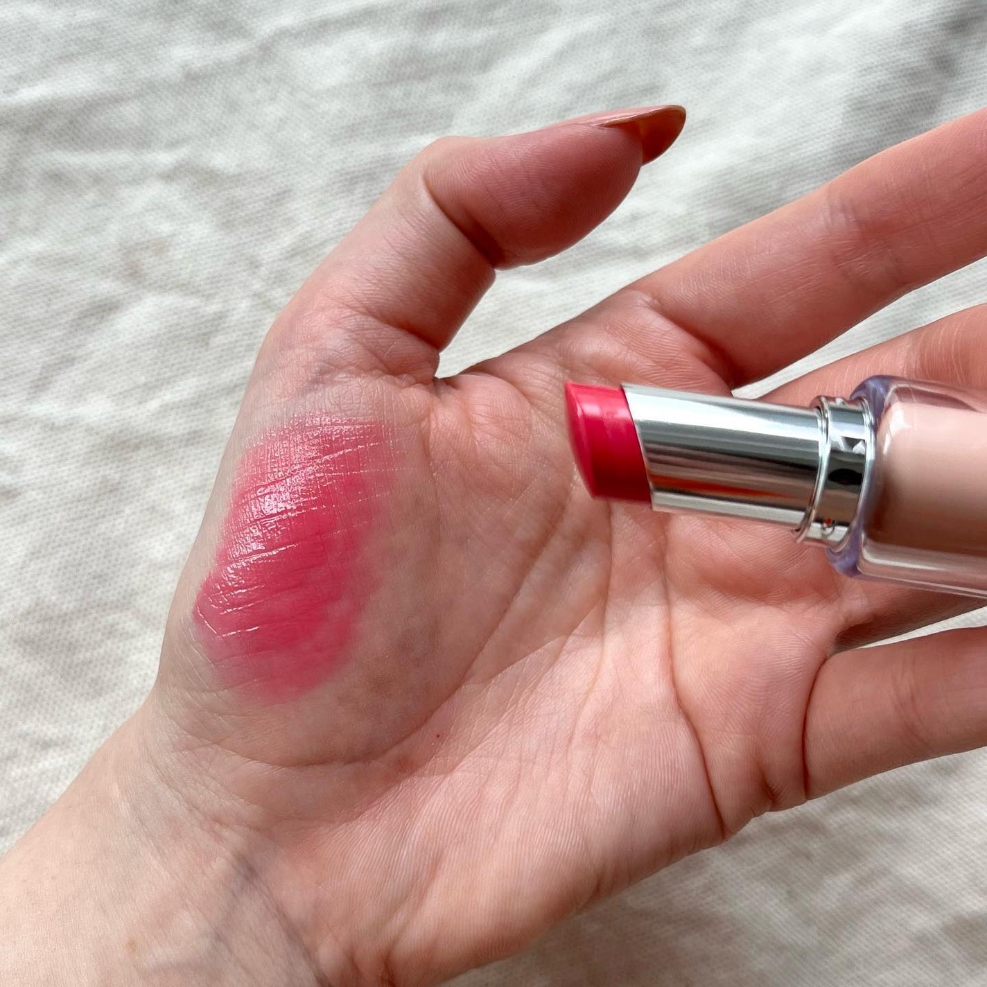 ボンディンググロウリップスティック/Laka/口紅を使ったクチコミ(4枚目)