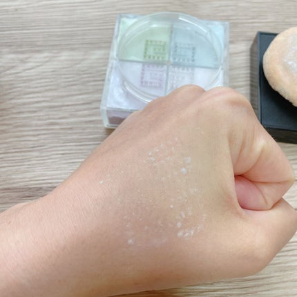 プリズム・リーブル/GIVENCHY/ルースパウダーを使ったクチコミ(3枚目)