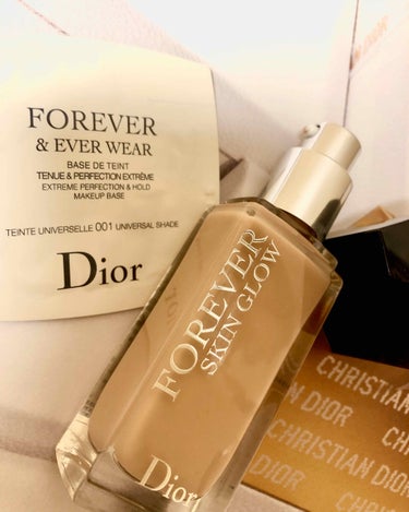 【旧】ディオールスキン フォーエヴァー フルイド グロウ/Dior/リキッドファンデーションを使ったクチコミ（2枚目）