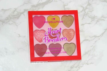 I Heart Revolution Heartbreakers Eyeshadow Palette/MAKEUP REVOLUTION/パウダーアイシャドウを使ったクチコミ（1枚目）