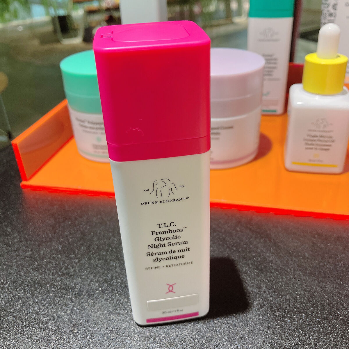 Drunk Elephant ティーエルシー フランブース グリコリック ナイトセラムのクチコミ「ジェル状でとってもみずみずしいテクスチャーのティーエルシーフランブースグリコリックナイトセラム.....」（1枚目）