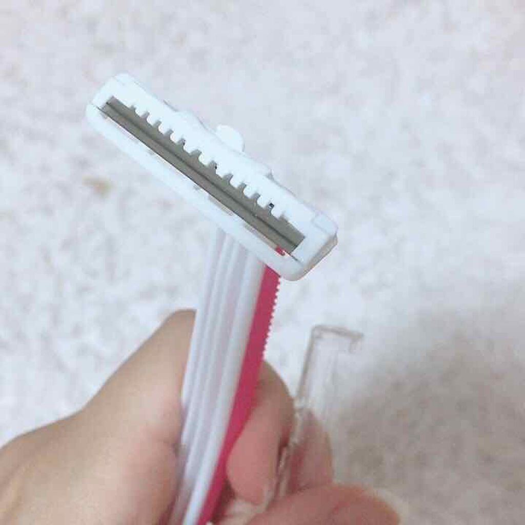 セリア Schick 顔・ボディ用カミソリ5本入り