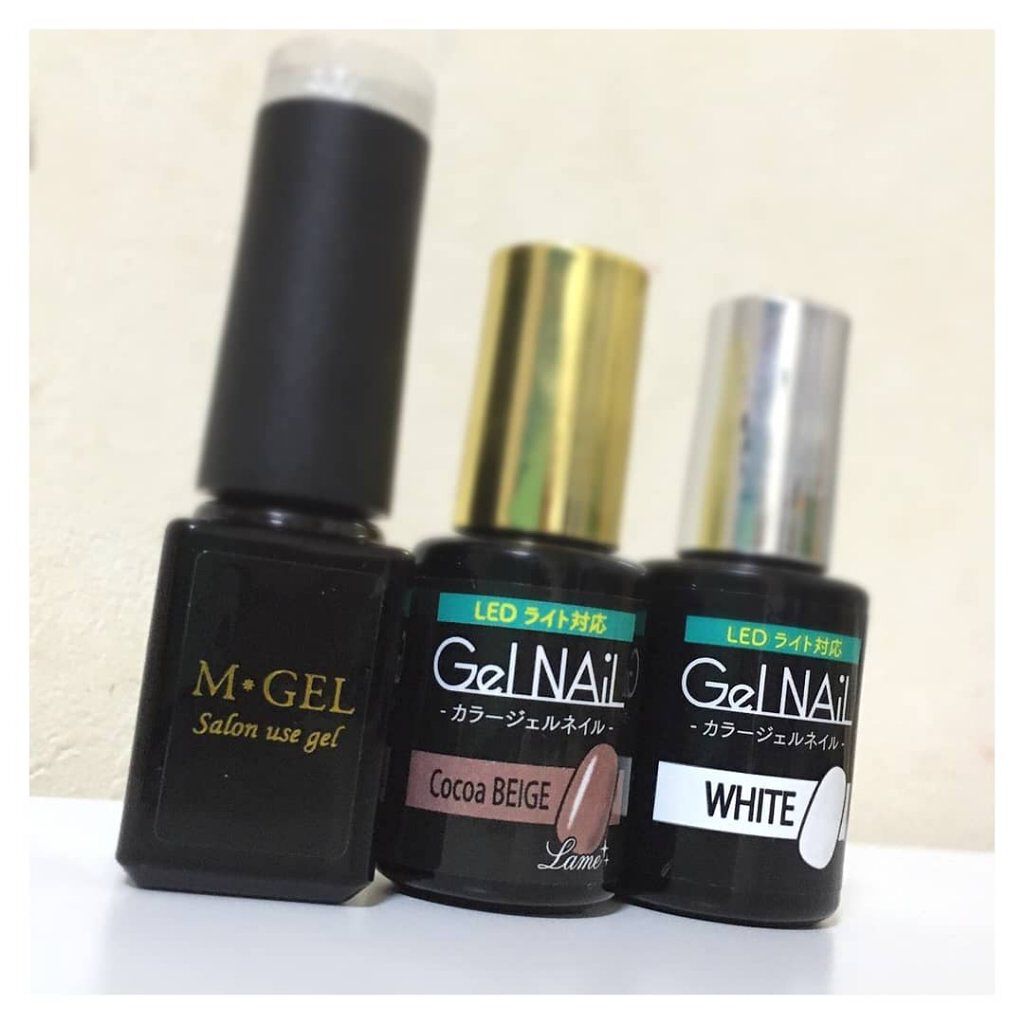 エムジェル ノンワイプトップジェル/Mpetit Japan/ジェルネイルを使ったクチコミ（2枚目）