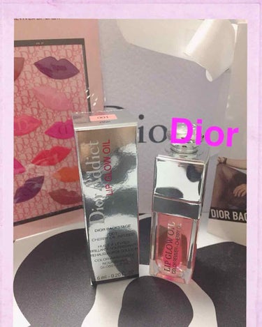 【購入品】
・Dior   

    アディクト リップ グロウ オイル

    001 ピンク

・保湿力がとても高い😋

 #リピートコスメ  #Dior リップ 