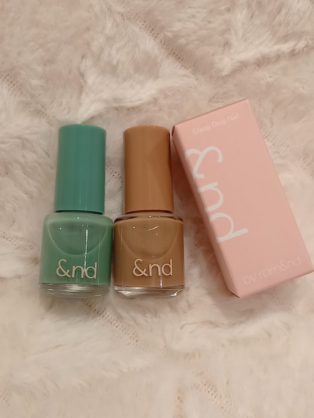 アンドバイロムアンド　グラッシードロップネイル/&nd by rom&nd/マニキュアを使ったクチコミ（1枚目）