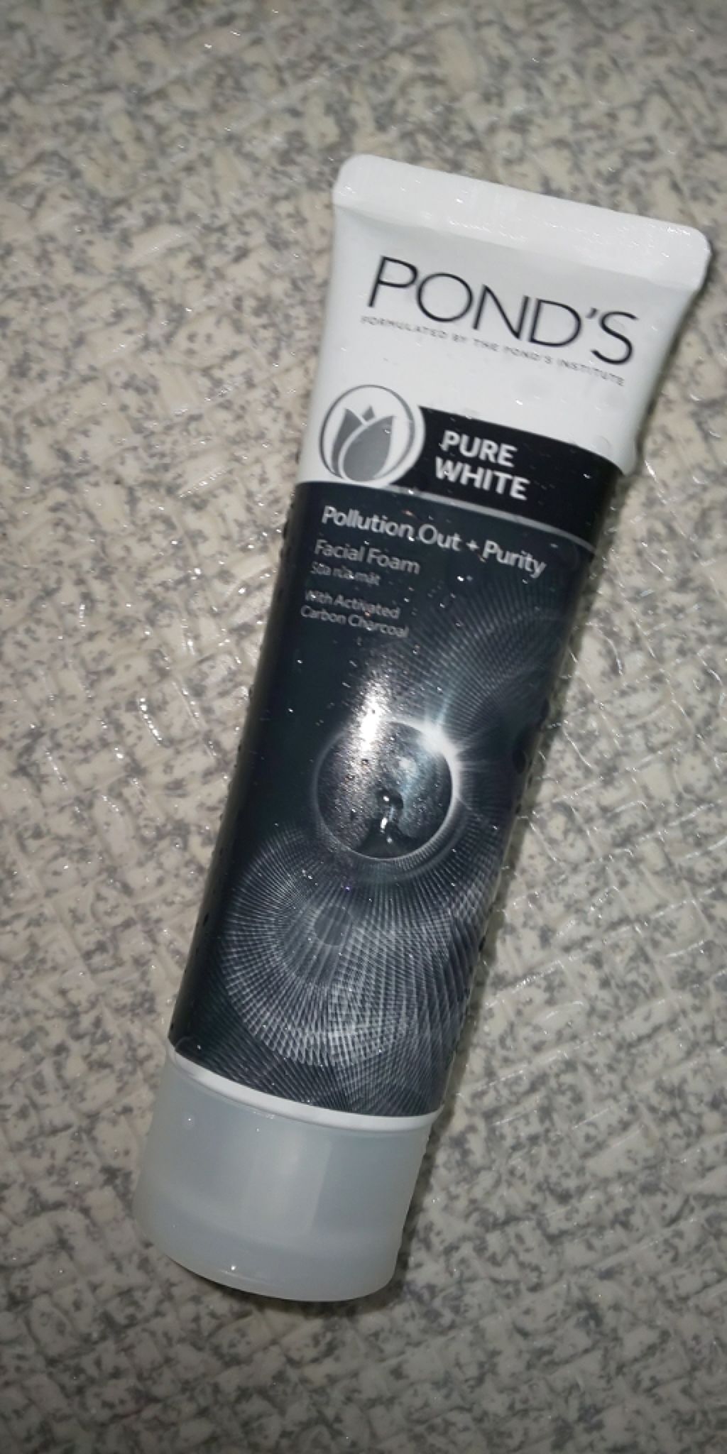 PURE WHITE/POND'S/洗顔フォームを使ったクチコミ（1枚目）