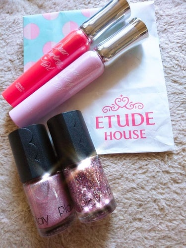 🙌プチプラコスメ🙌

ETUDE HOUSEにて
ずっと欲しかったオイルティント2色と
ネイル2色買ってきました～🙋💕

エチュードのティントはかなり集めました😆😆(3枚目)
それくらい大好きなのですが