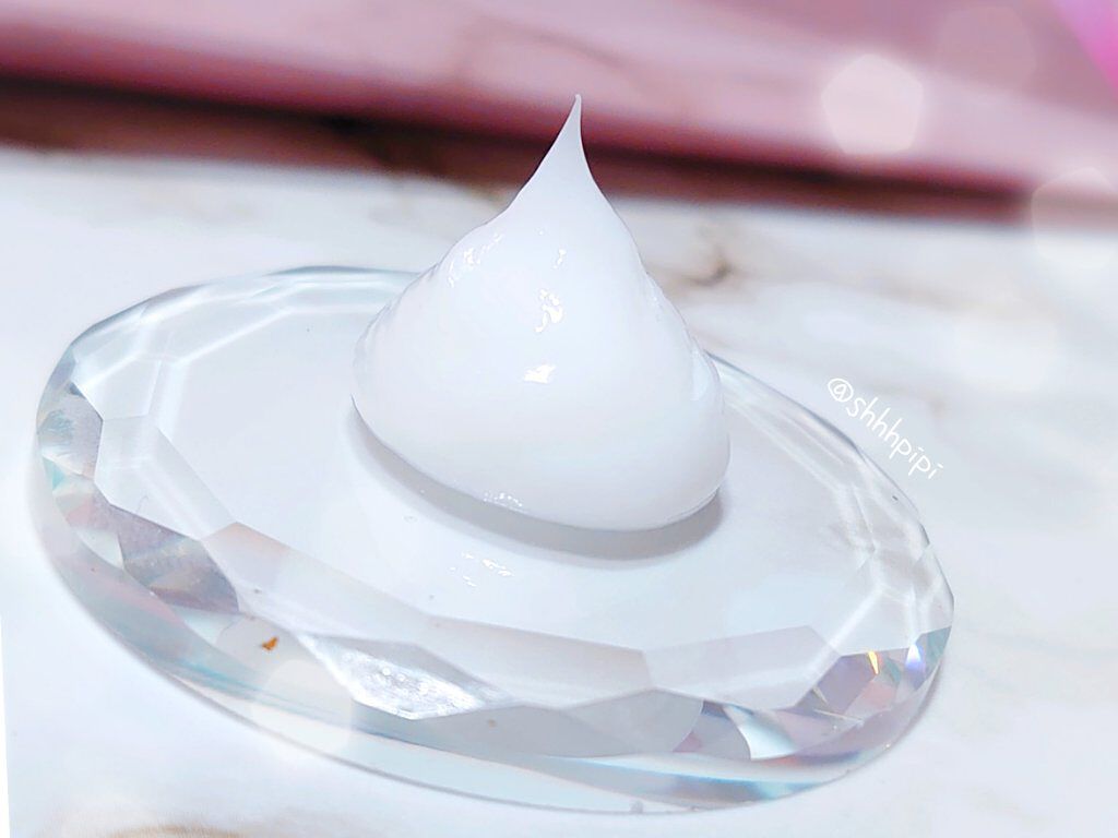 スーパーリッチシャイン ストレートビューティー うねりケアトリートメント/LUX/洗い流すヘアトリートメントを使ったクチコミ（3枚目）