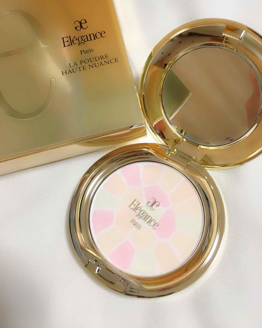 ラ プードル オートニュアンス/Elégance/プレストパウダーを使ったクチコミ（1枚目）