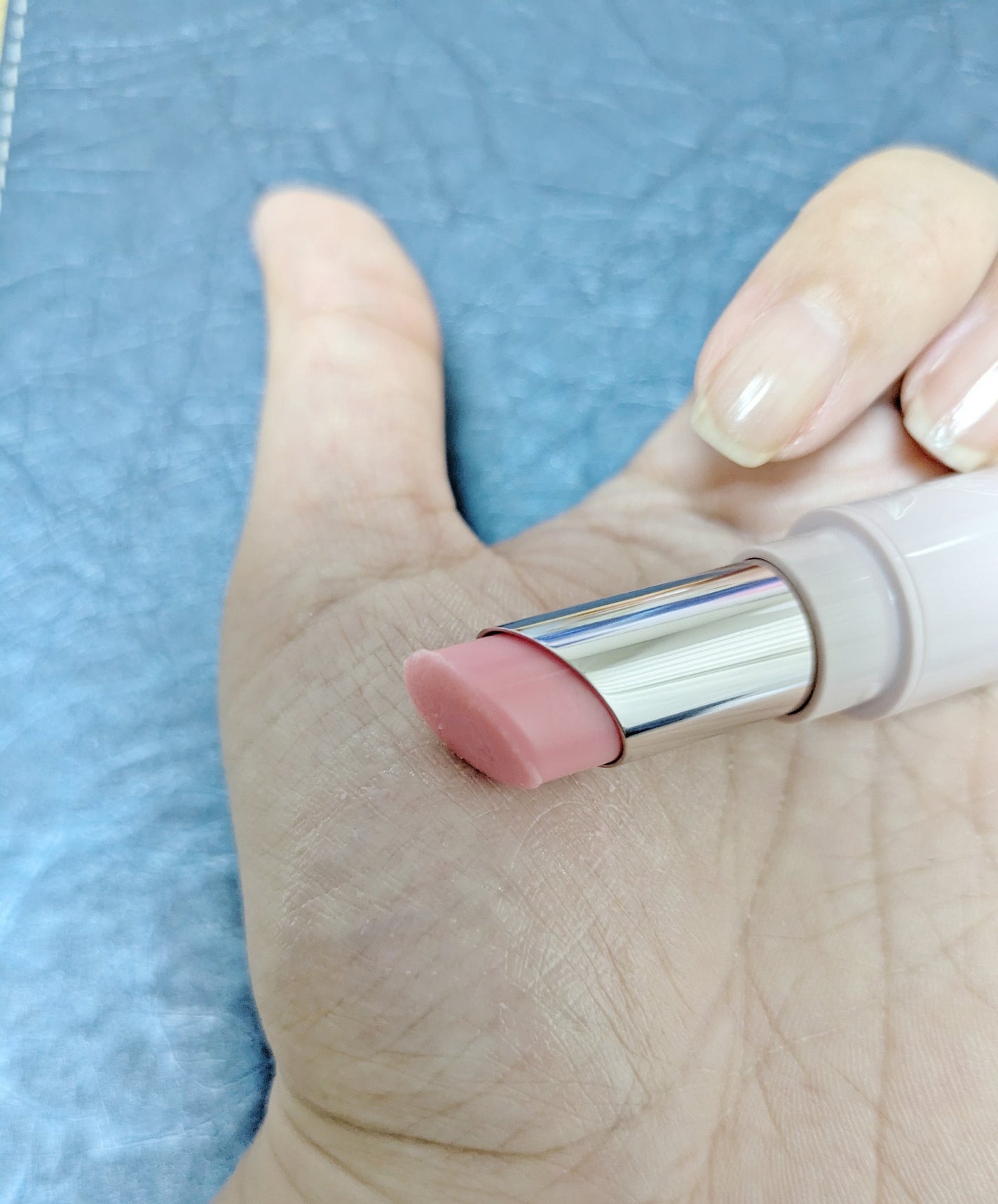 リップ スクラブ & バーム/Visée/リップバームを使ったクチコミ(4枚目)