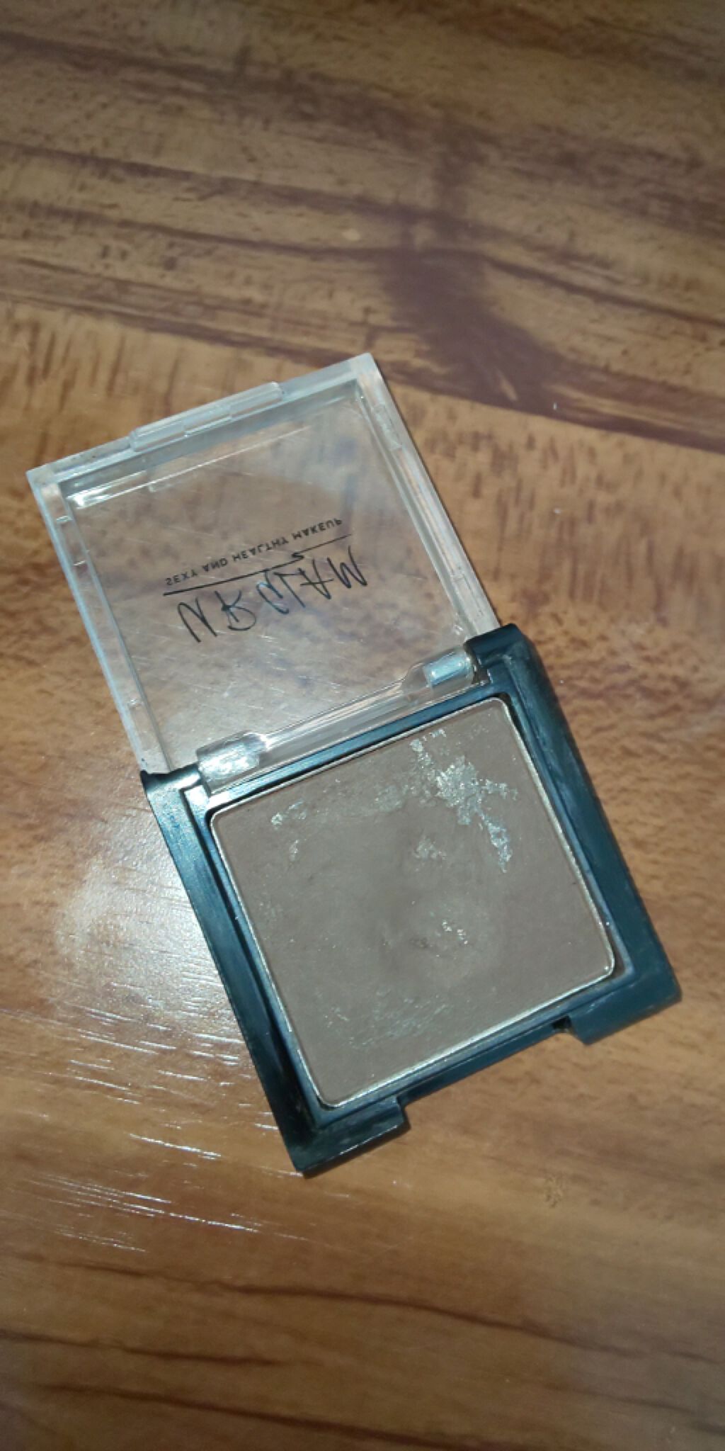 UR GLAM　POWDER EYESHADOW/U R GLAM/単色アイシャドウを使ったクチコミ（2枚目）