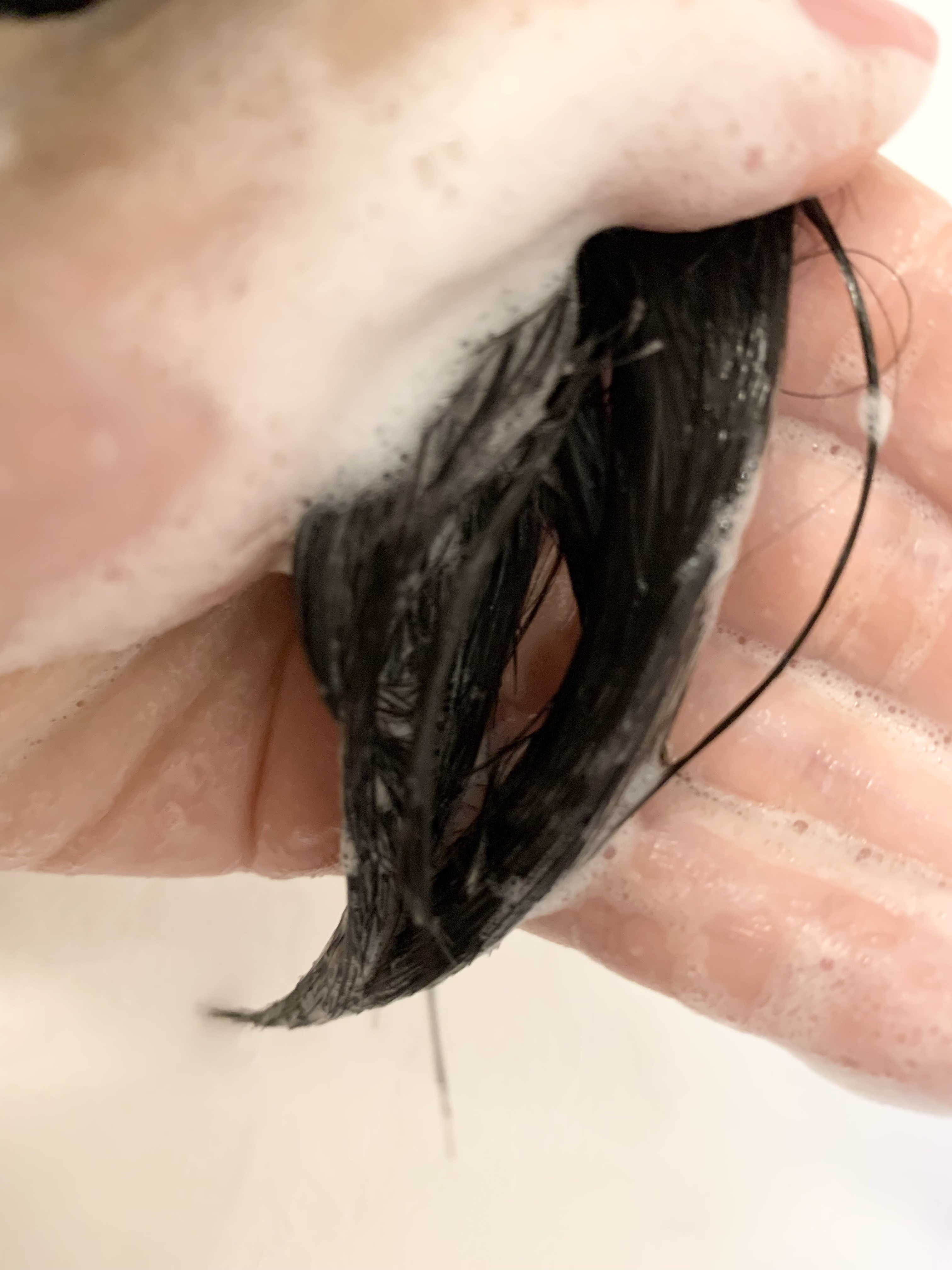 ラックス バスグロウ リペア＆シャイン ヘアブースター/LUX/洗い流すヘアトリートメントを使ったクチコミ（3枚目）